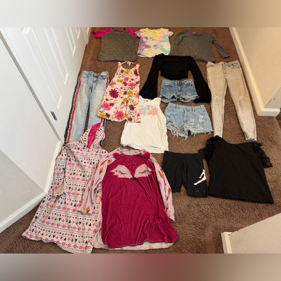 Jordan Other - Girls 14 Piece Clothing LOT Levi’s Nike SHEIN Old Baby Jeans Tops 10 12 14